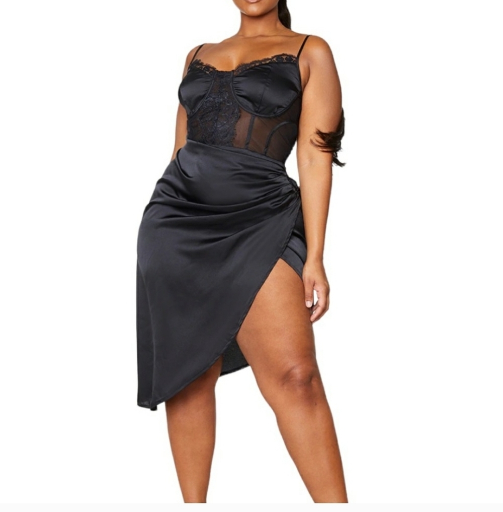 PrettyLittleThing NWT 26 Plus Size Black Satin Lace Bustier Sexy Slit Midi Dress - Picture 5 of 13